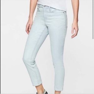 Athleta Light Wash Skinny Cropped Jeans